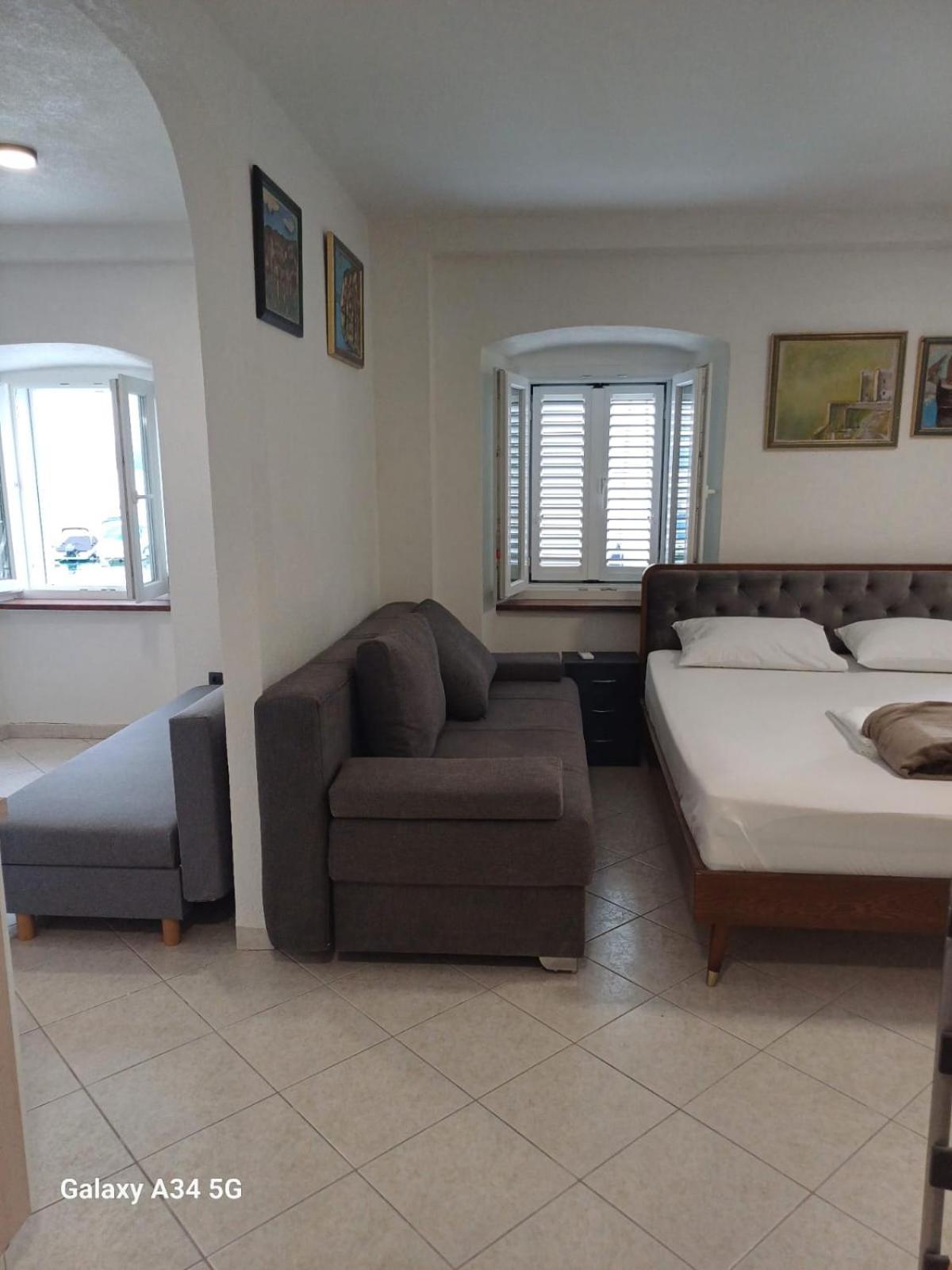 Apartmani Centar Selce Exterior photo